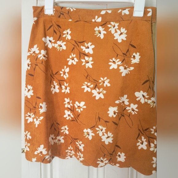 Corduroy skirt - Picture 1 of 2